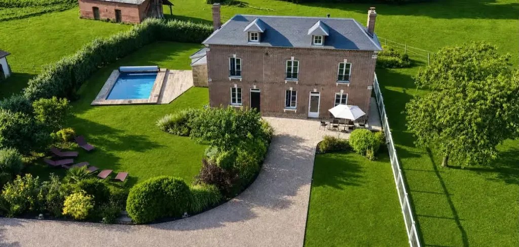 Le Cocon, retraite d'hiver entre femmes avec Sandra Mention : maison de campagne avec piscine